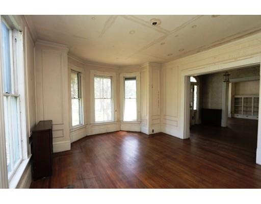 140 Oak Street Springfield, MA 01151 - Photo 12 of 30 Gallery Image 12