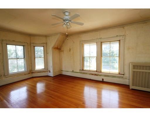 140 Oak Street Springfield, MA 01151 - Photo 16 of 30 Gallery Image 16