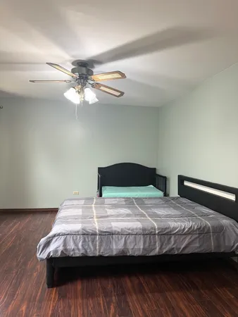 $409,900 | 39 Dennison Drive, Glendale Heights, IL 60139