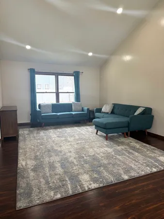 $409,900 | 39 Dennison Drive, Glendale Heights, IL 60139