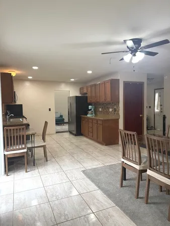 $409,900 | 39 Dennison Drive, Glendale Heights, IL 60139