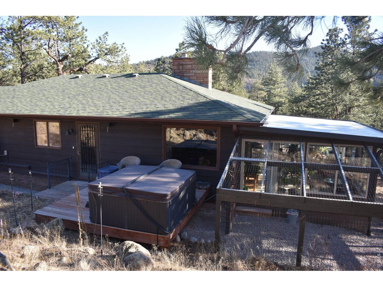 1477 Kiowa Road Lyons, CO 80540 - Photo 16 of 45 Hot Tub