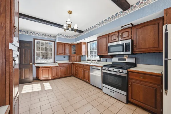 $469,000 | 1210 Lakeview Drive, Unit 2, China, ME 04358
