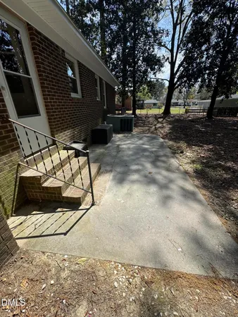 $1,500 | 201 Carolyn Drive, Selma, NC 27576