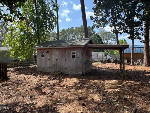 $1,500 | 201 Carolyn Drive, Selma, NC 27576