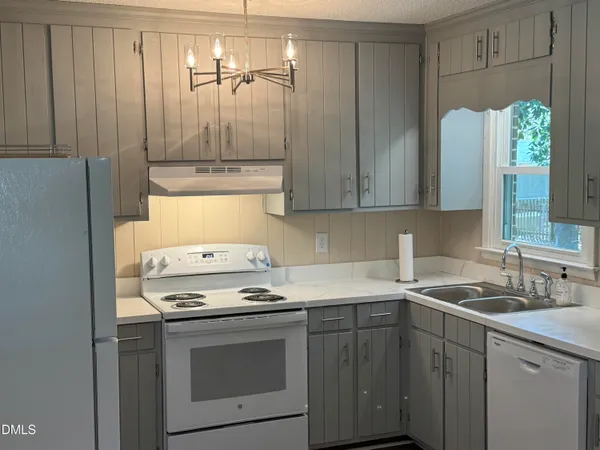 $1,500 | 201 Carolyn Drive, Selma, NC 27576