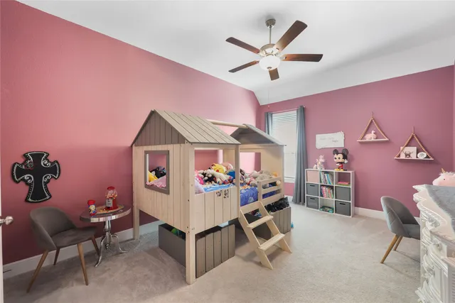 front view of house with a yard