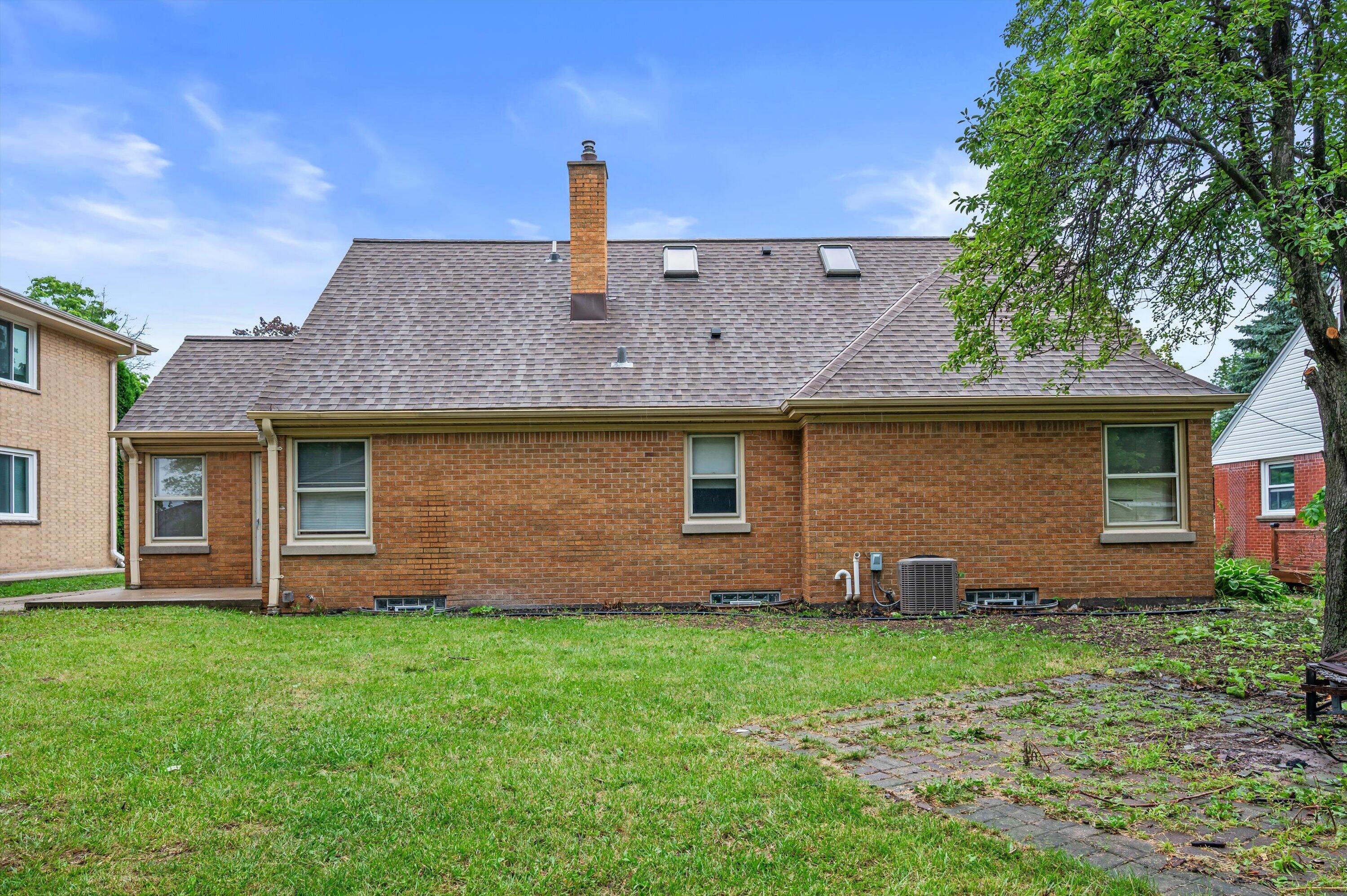 3366 South 35th Street Milwaukee, WI 53215 - Photo 29 of 31 30-DSC6461