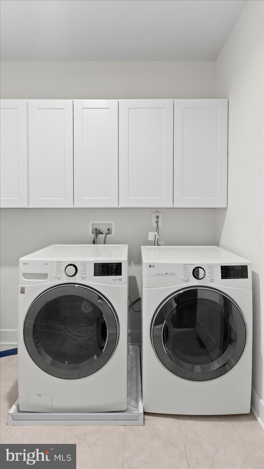 2510 Easy Street Fallston, MD 21047 - Photo 23 of 56 a utility room with dryer and washer