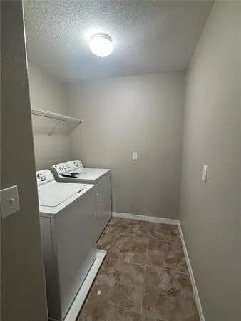 $2,500 | 20014 Date Palm Way, Tampa, FL 33647