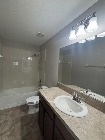 $2,500 | 20014 Date Palm Way, Tampa, FL 33647
