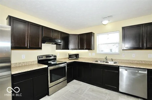 $2,400 | 959 Retford Drive, Westfield, IN 46074