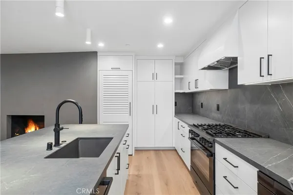 $8,750 | 405 Serra Drive, Corona del Mar, CA 92625