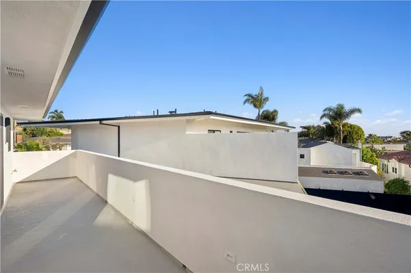 $8,750 | 405 Serra Drive, Corona del Mar, CA 92625