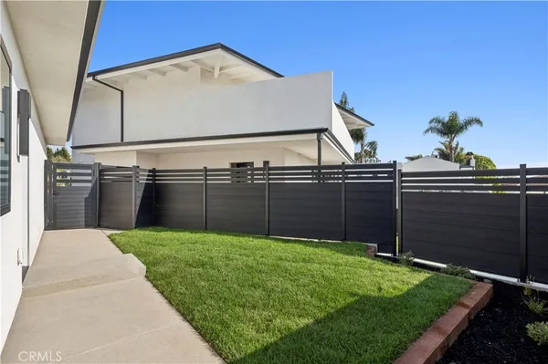 $8,750 | 405 Serra Drive, Corona del Mar, CA 92625