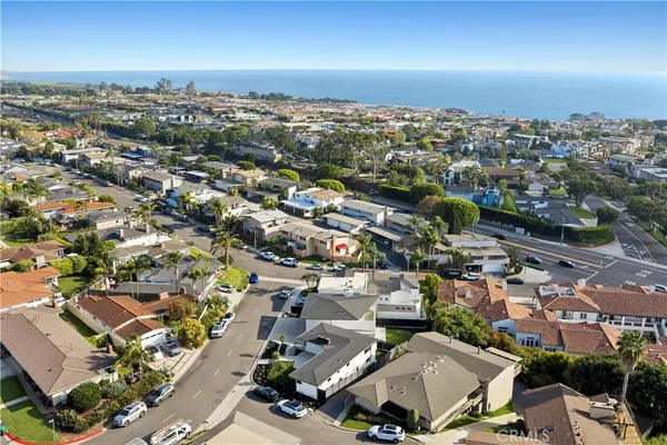 $8,750 | 405 Serra Drive, Corona del Mar, CA 92625