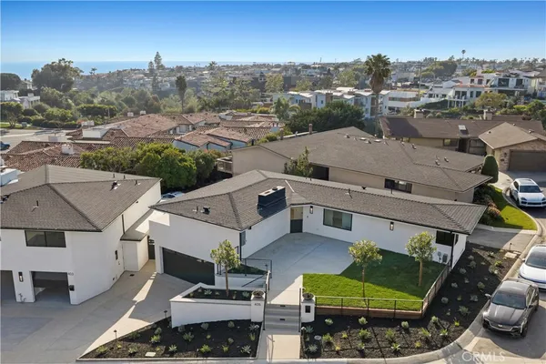 $8,750 | 405 Serra Drive, Corona del Mar, CA 92625