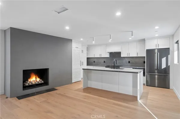 $8,750 | 405 Serra Drive, Corona del Mar, CA 92625