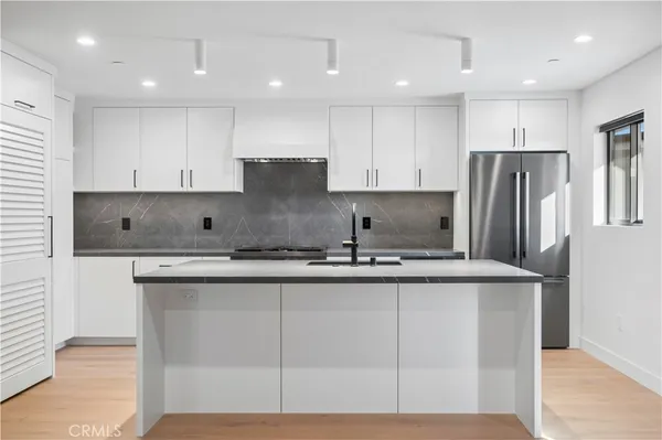 $8,750 | 405 Serra Drive, Corona del Mar, CA 92625