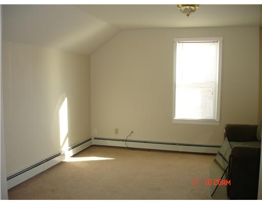 817 Manville Road Woonsocket, RI 02895 - Photo 9 of 10 Den/Family/Great Room.