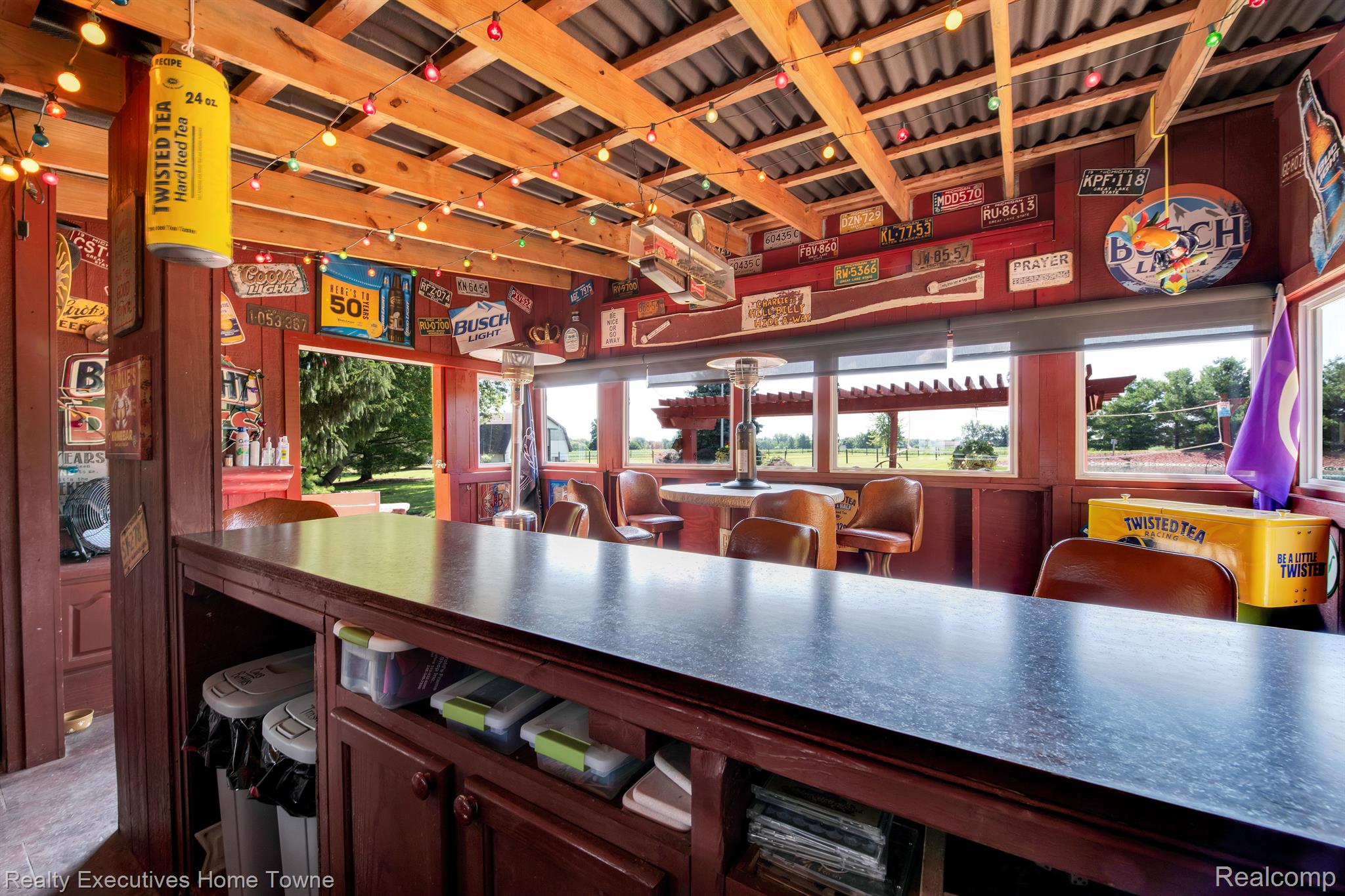 5695 Norman Road Jeddo, MI 48032 - Photo 41 of 71 Bar