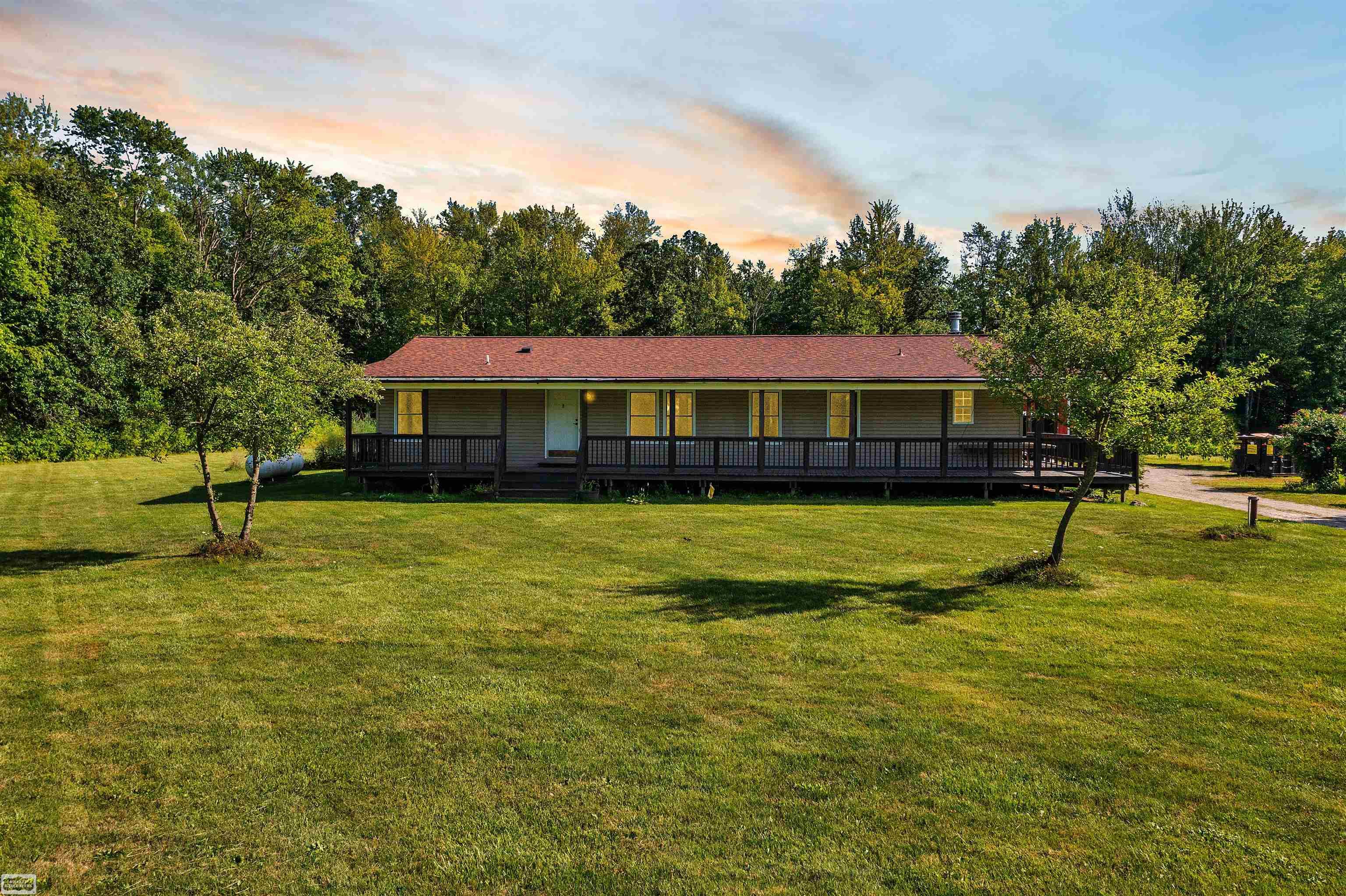 13145 Tibbets Road Memphis, MI 48041 - Photo 3 of 61
