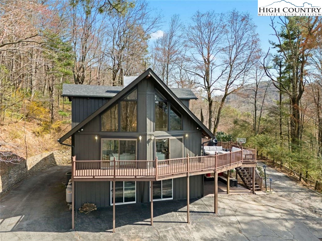 301 Howard Steelman Drive Deep Gap, NC 28618 - Photo 1 of 25