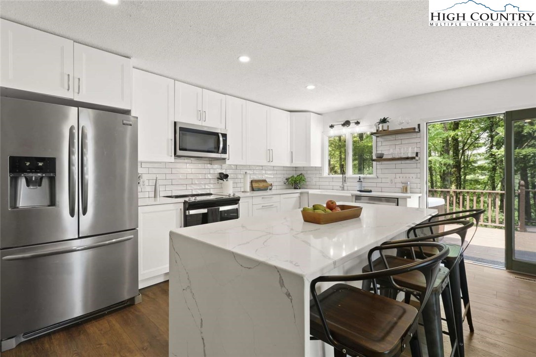 301 Howard Steelman Drive Deep Gap, NC 28618 - Photo 5 of 25