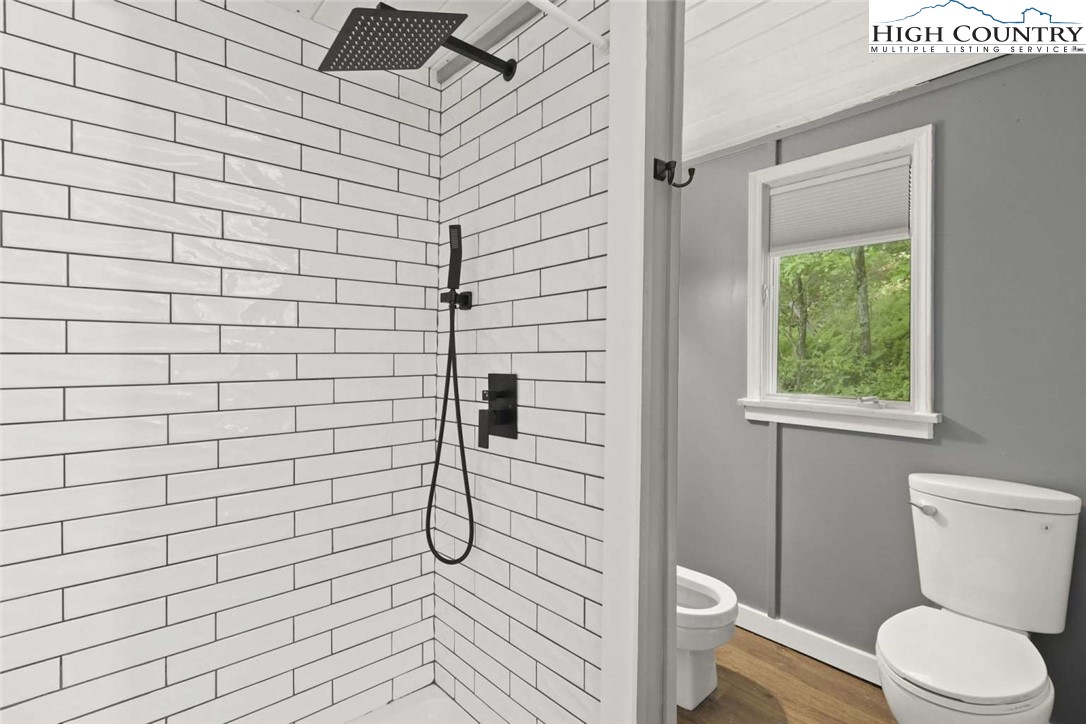 301 Howard Steelman Drive Deep Gap, NC 28618 - Photo 10 of 25