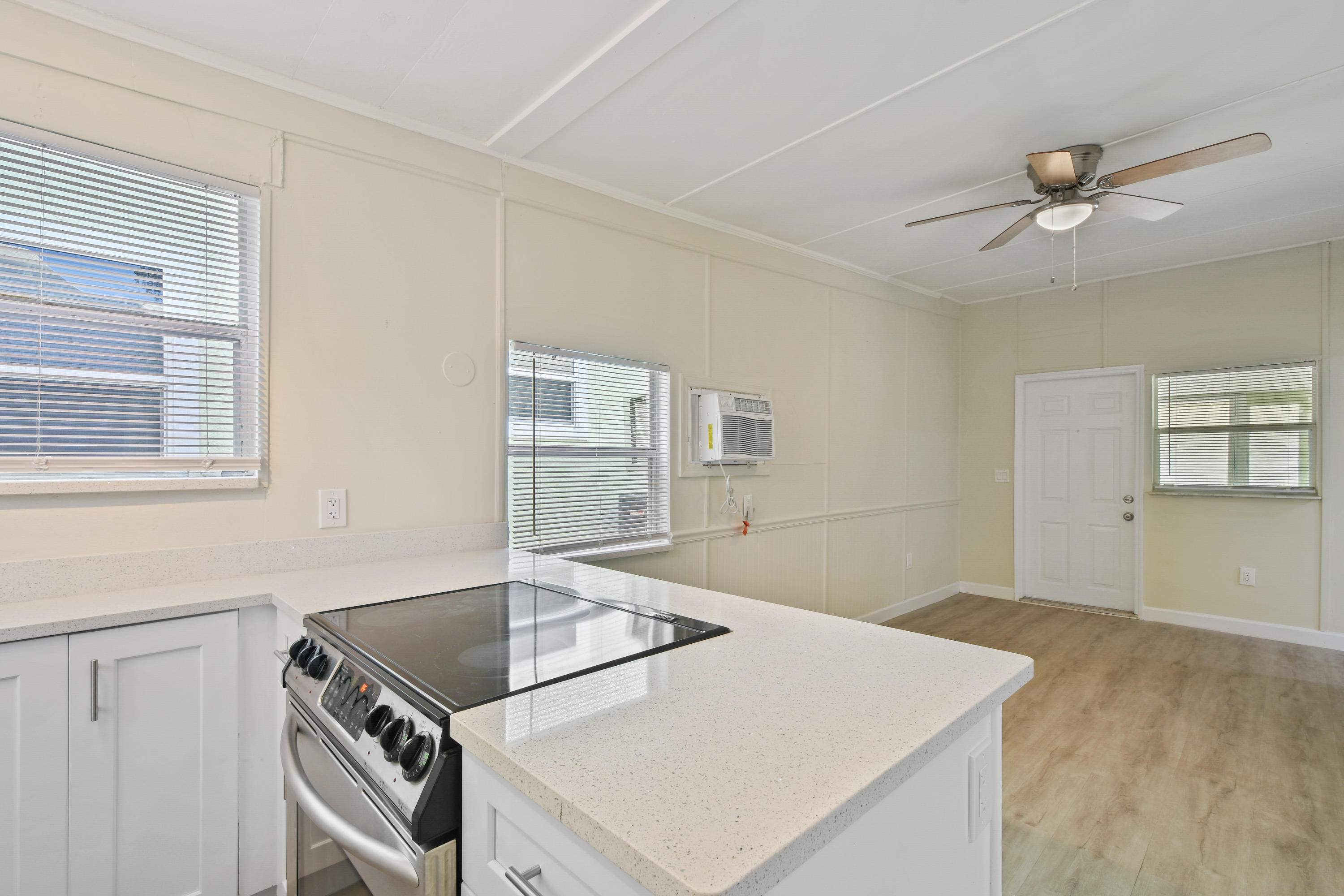 627 Bunker Road West Palm Beach, FL 33405 - Photo 7 of 15 Pic-6