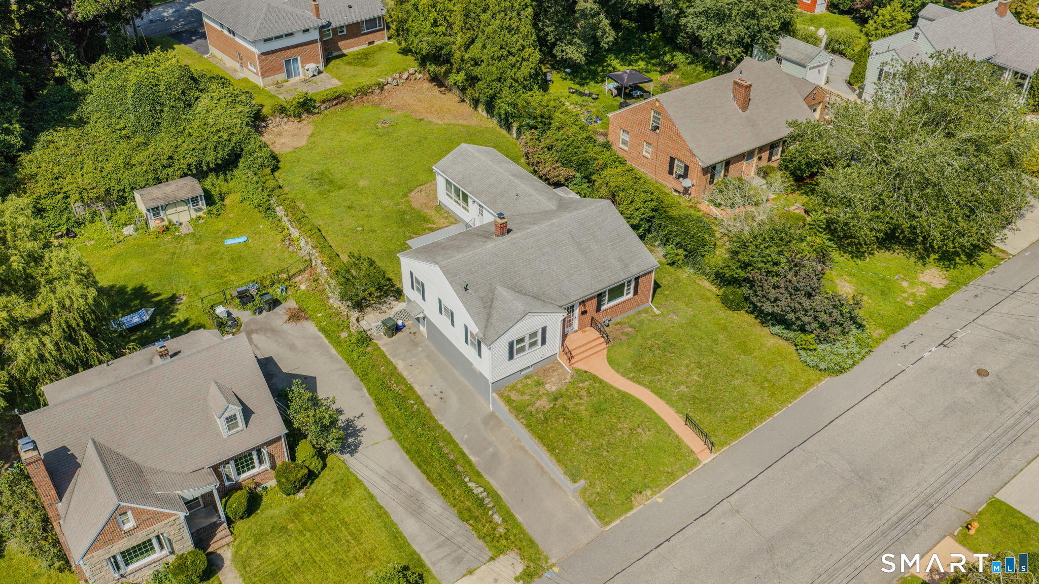 45 Mansfield Road New London, CT 06320 - Photo 6 of 36 Gallery Image 6