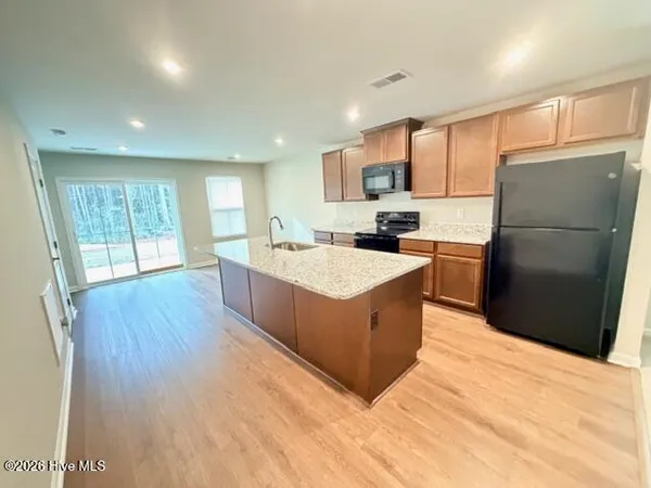 $1,950 | 8097 Sterling Oaks Drive Northwest, Ash, NC 28420