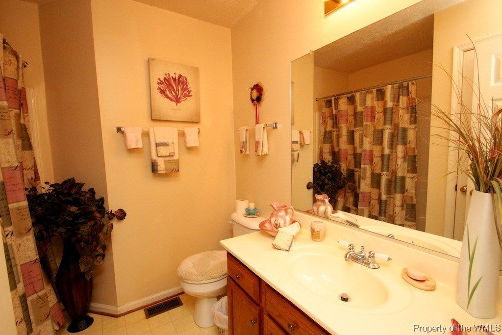 115 Rustling Oak Ridge Yorktown, VA 23692 - Photo 26 of 31 Gallery Image 26