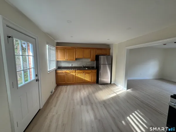 $2,400 | 75 Saltonstall Parkway, Unit 3C, East Haven, CT 06512