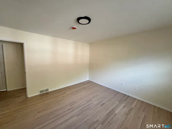 $2,400 | 75 Saltonstall Parkway, Unit 3C, East Haven, CT 06512