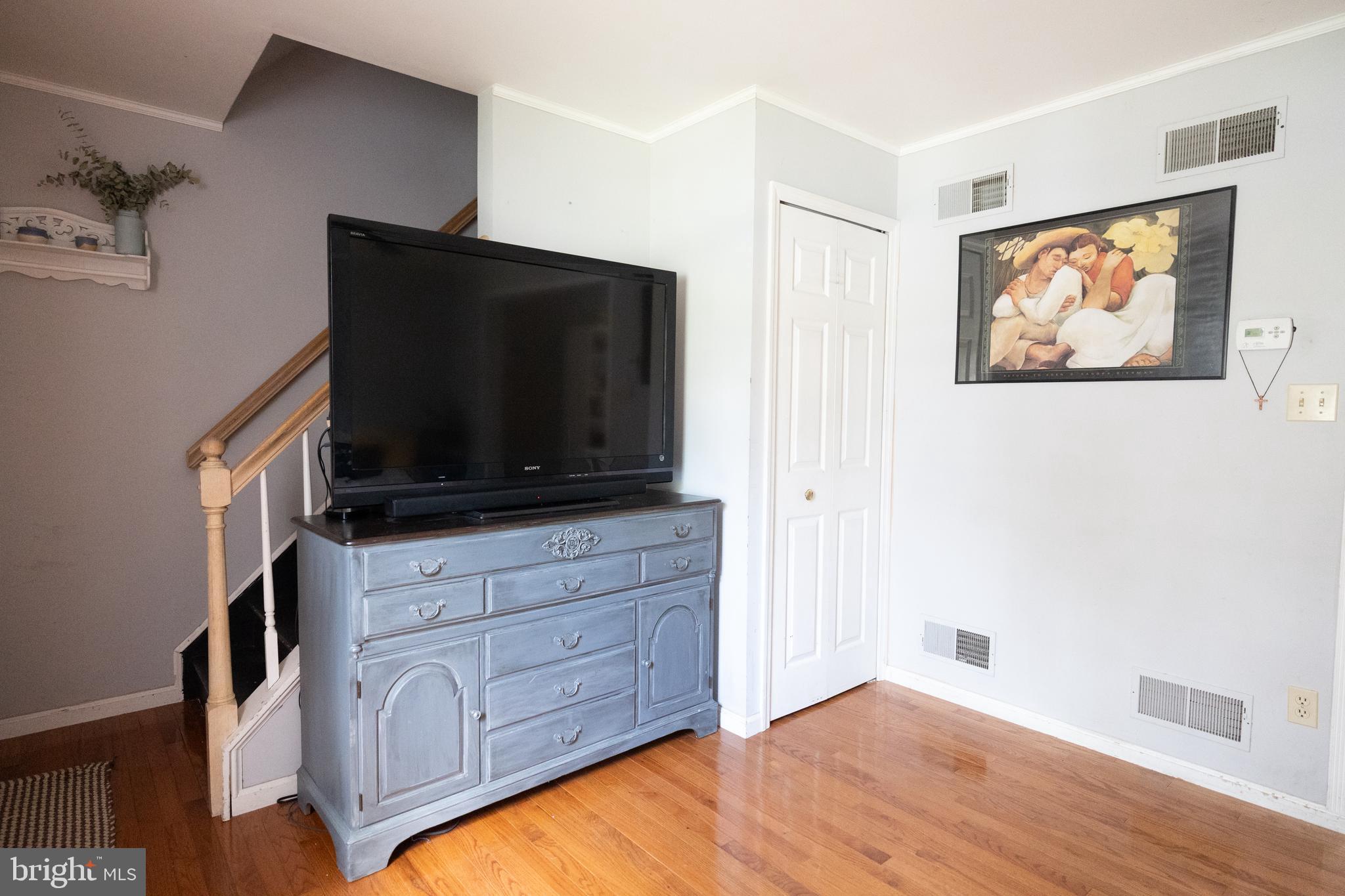 15 School House Lane Lititz, PA 17543 - Photo 11 of 34 Living Room