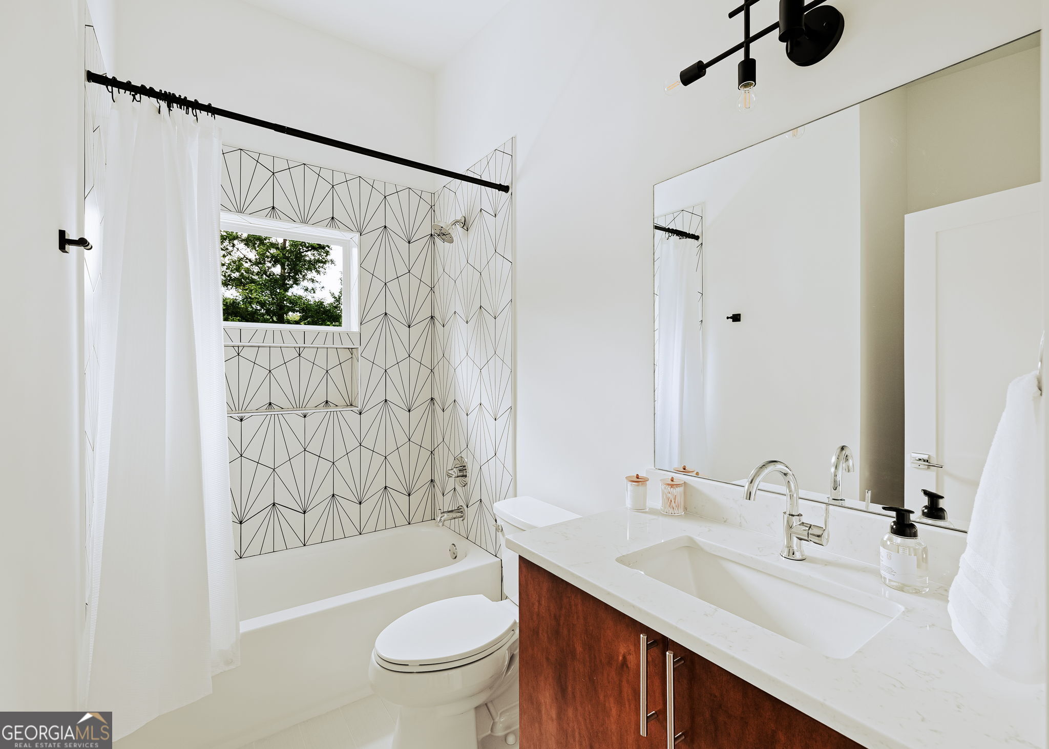 119 Brannon Ridge Young Harris, GA 30582 - Photo 23 of 48 Representative photo of another Starling built in the community.