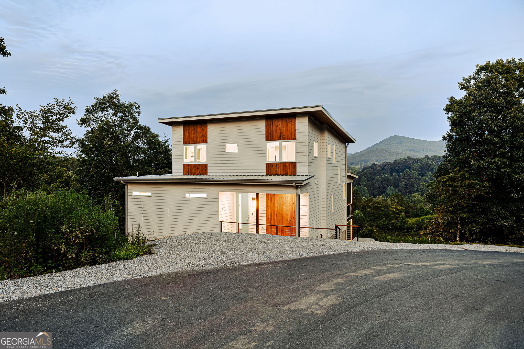 119 Brannon Ridge Young Harris, GA 30582 - Photo 31 of 48 Representative photo of another Starling built in the community.