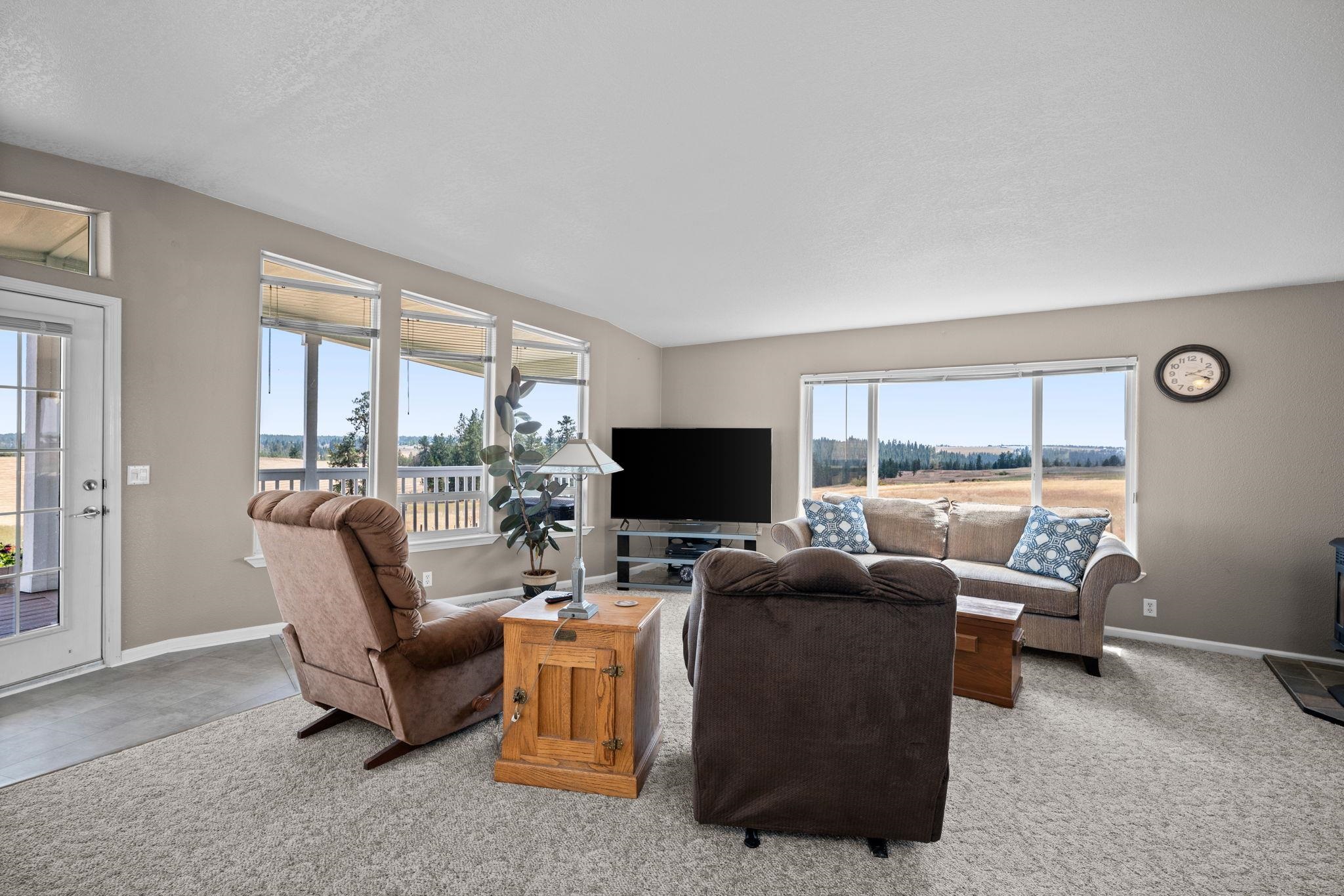3511 North Brooks Road Medical Lake, WA 99022 - Photo 3 of 48 Gallery Image 3