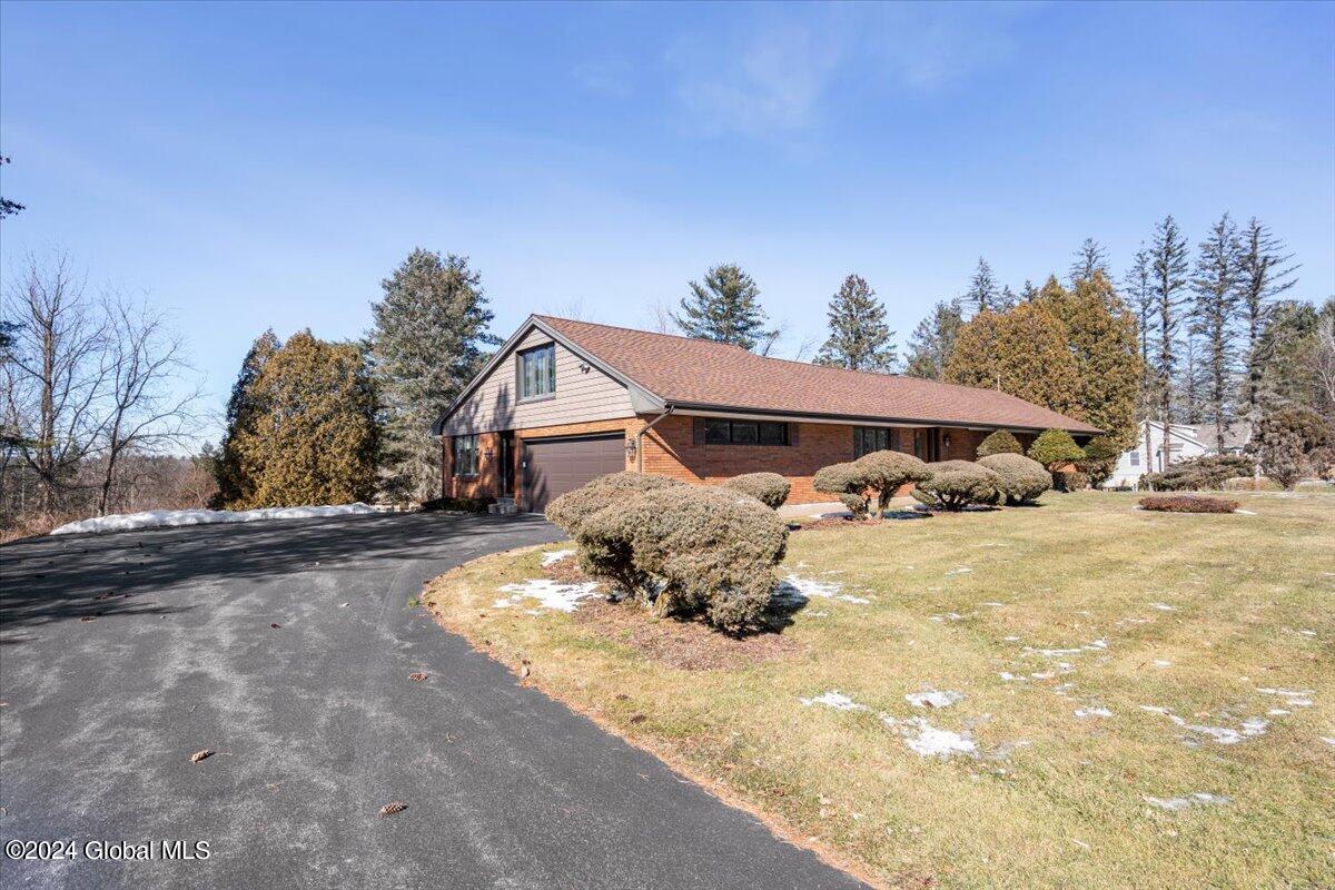 148 Ashdown Road Ballston Lake, NY 12019 - Photo 11 of 43 01-DSC06204