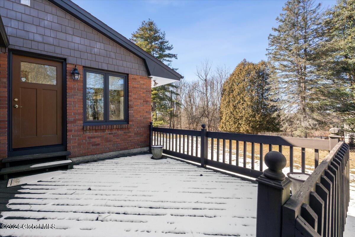 148 Ashdown Road Ballston Lake, NY 12019 - Photo 9 of 43 10-DSC06214