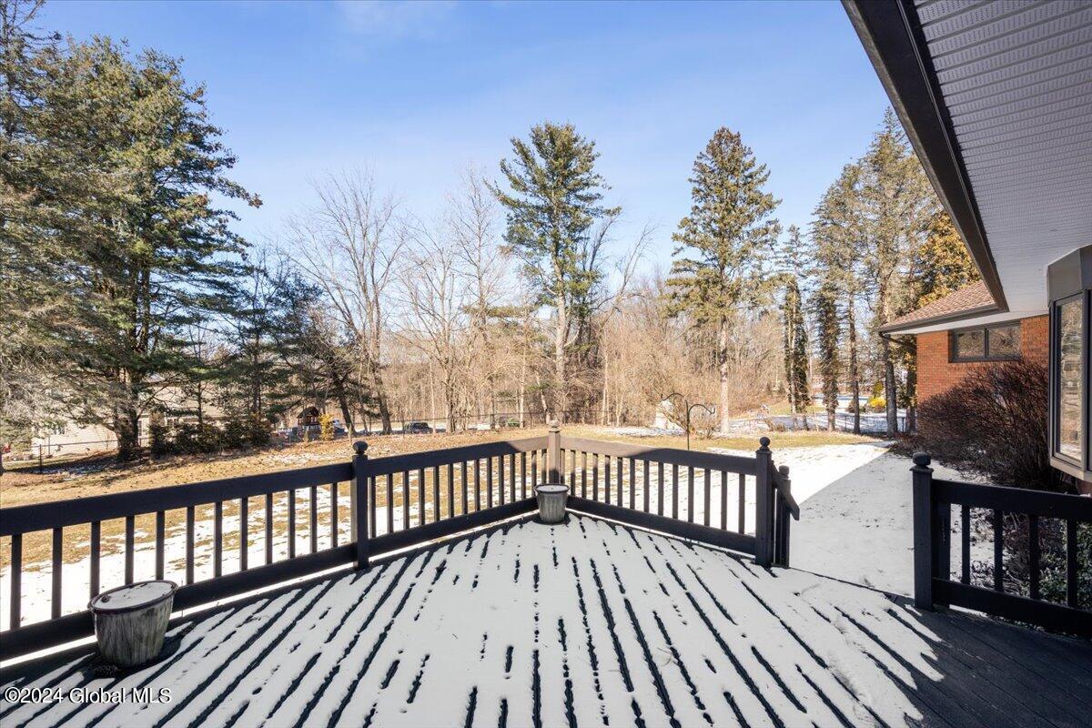 148 Ashdown Road Ballston Lake, NY 12019 - Photo 10 of 43 11-DSC06215