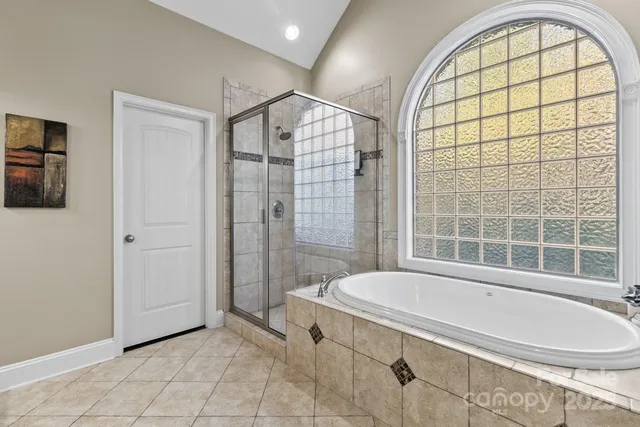 $850,000 | 4228 Barbrick Street, Sherrills Ford, NC 28673