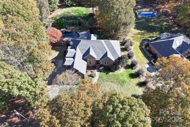 $850,000 | 4228 Barbrick Street, Sherrills Ford, NC 28673