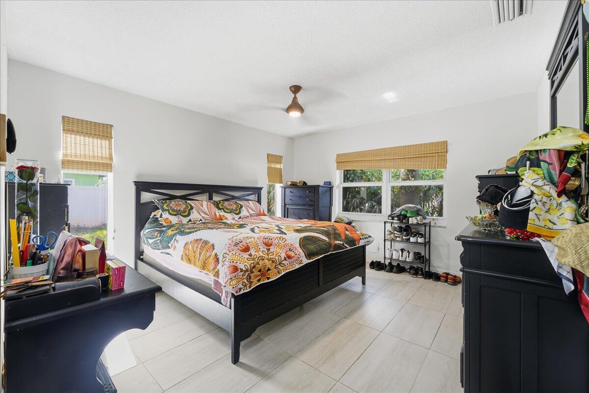 940 Southwest 69th Avenue Plantation, FL 33317 - Photo 13 of 24 960 pics 2ndGroup