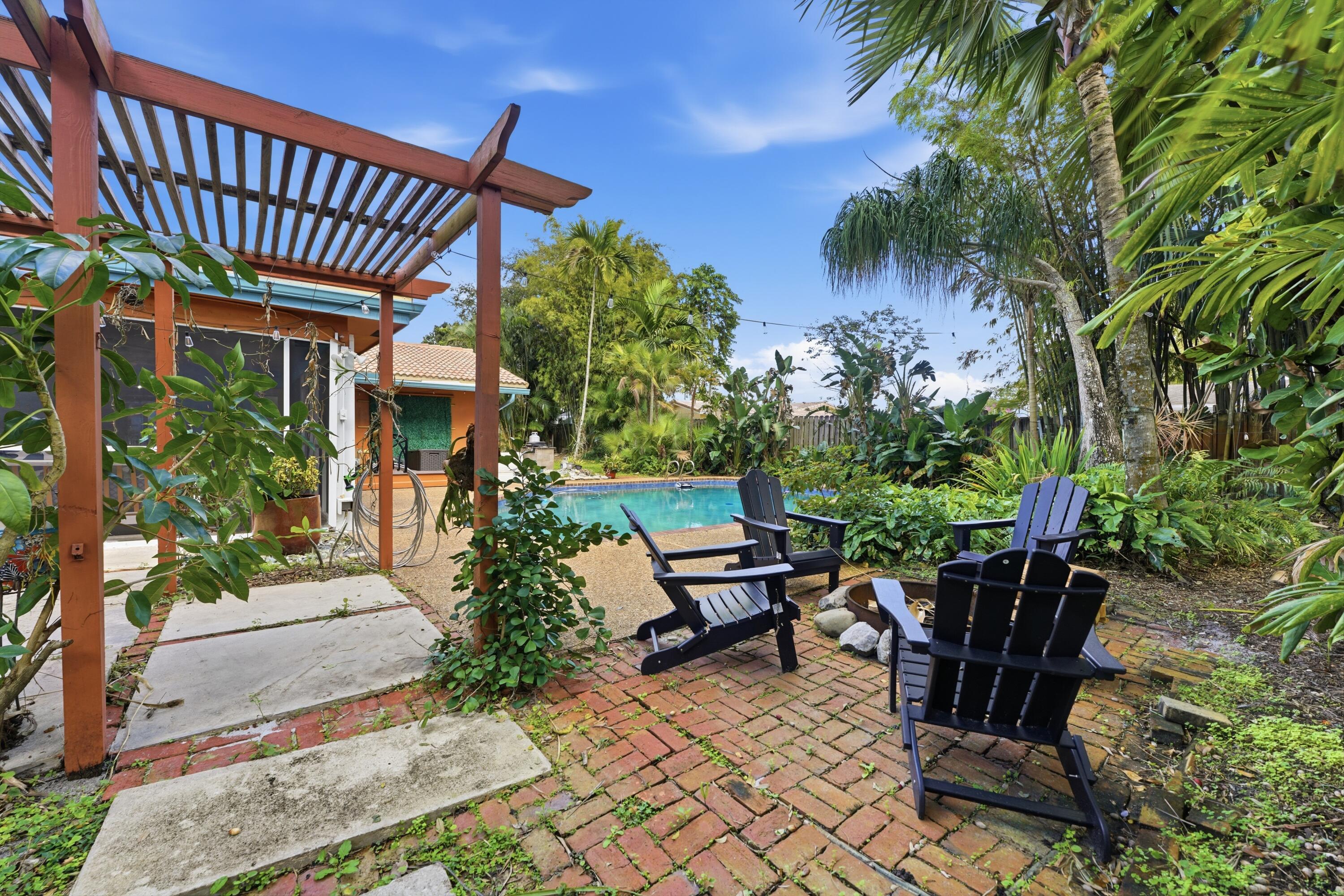 940 Southwest 69th Avenue Plantation, FL 33317 - Photo 20 of 24 940 pic11