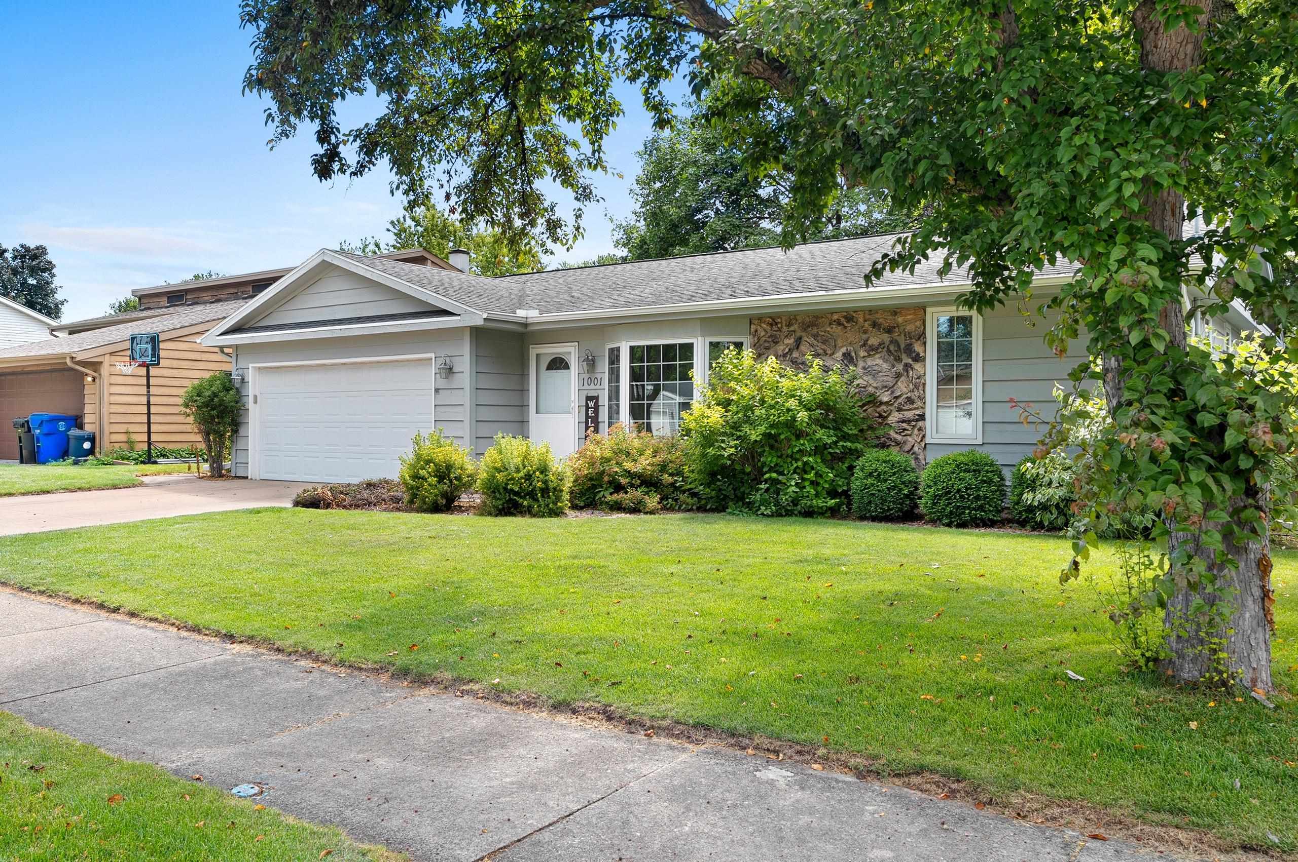 1001 South Arlington Street Appleton, WI 54915 - Photo 5 of 61