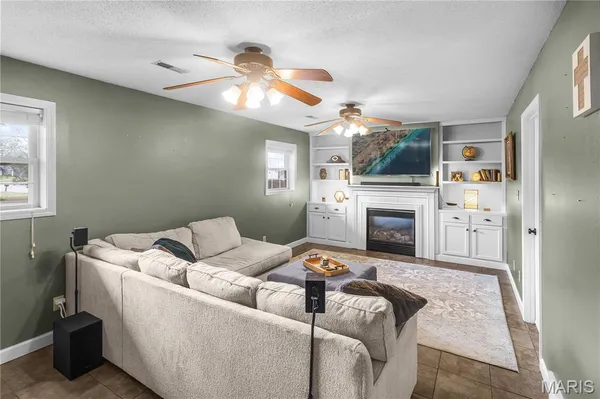 $272,500 | 525 Stotler Way, Jackson, MO 63755