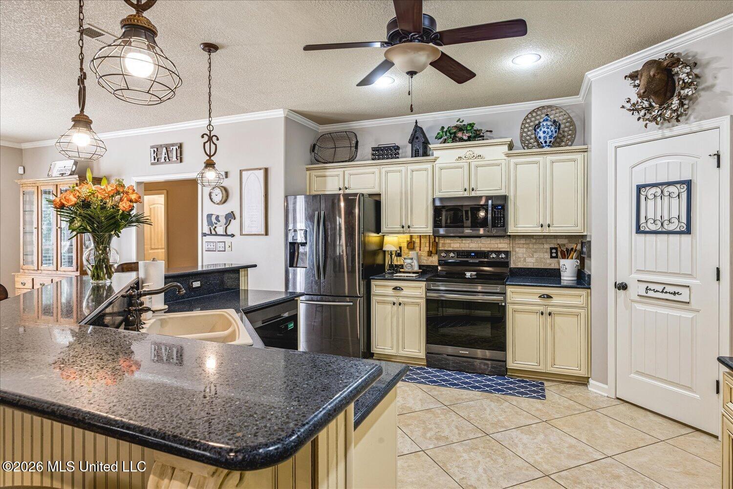 306 Myra Road Byhalia, MS 38611 - Photo 14 of 50 15-2996151sj-14-306 Myra Rd