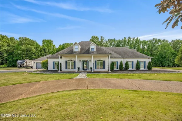 $670,000 | 306 Myra Road, Byhalia, MS 38611